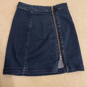 Free People Skirt with side zipper in Jean Denim Color size 0